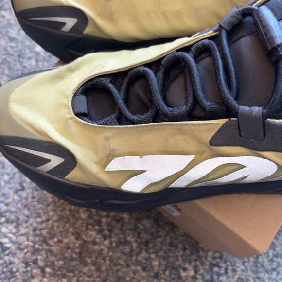 Yeezy 700 Resin -mens size 7 - Picture 4 of 6